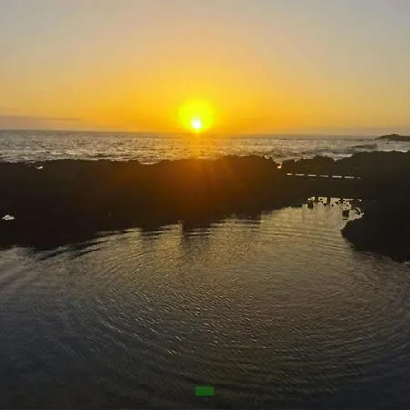 Seaside Apartment, Two Rooms, Private Parking Alcala (Tenerife)