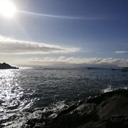 Seaside Apartment, Two Rooms, Private Parking Apartment Alcala (Tenerife)