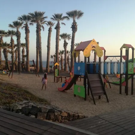 Seaside Apartment, Two Rooms, Private Parking 아파트 Alcalá