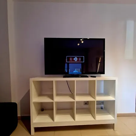 아파트 Seaside Apartment, Two Rooms, Private Parking