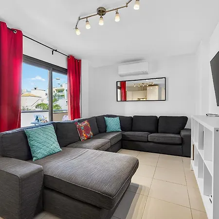 Seaside Apartment, Two Rooms, Private Parking Alcalá la Real