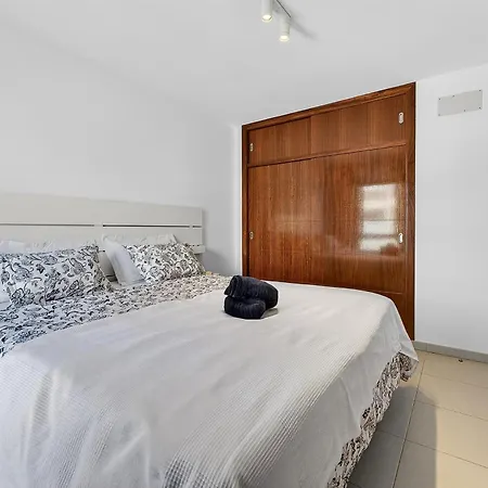 Seaside Apartment, Two Rooms, Private Parking Alcalá la Real