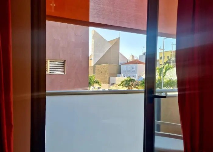 Seaside Apartment, Two Rooms, Private Parking