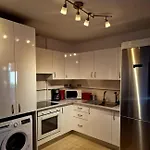 Seaside Apartment, Two Rooms, Private Parking