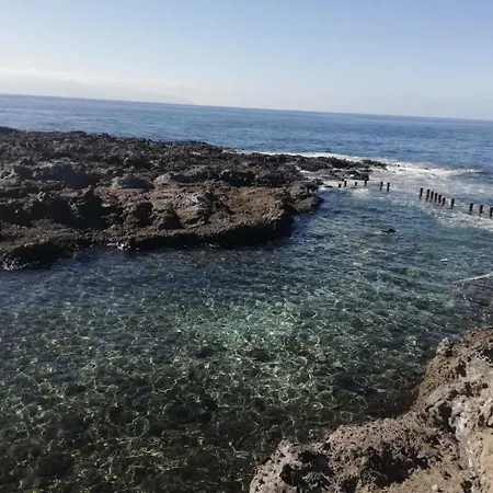 Seaside Apartment, Two Rooms, Private Parking