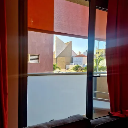 Seaside Apartment, Two Rooms, Private Parking