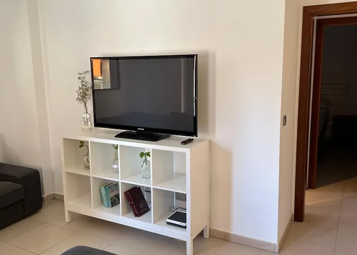 Seaside Apartment, Two Rooms, Private Parking Appartement