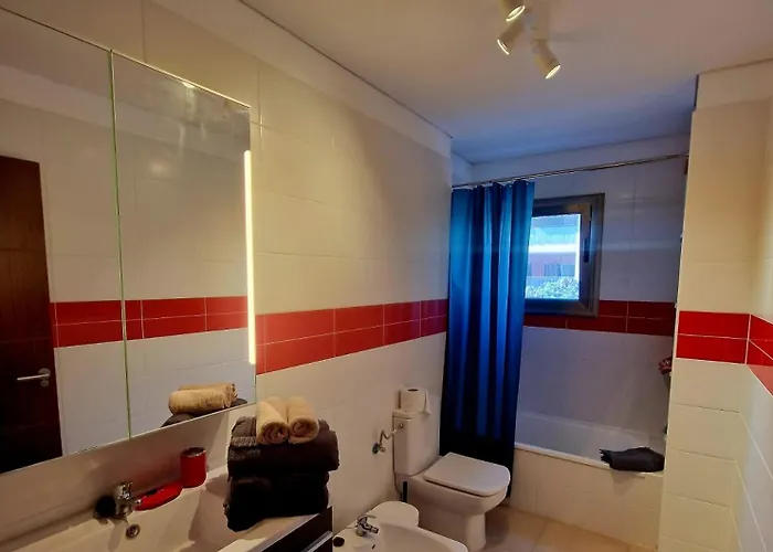 Seaside Apartment, Two Rooms, Private Parking Alcalá