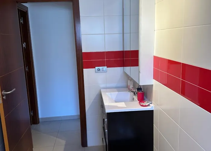 Seaside Apartment, Two Rooms, Private Parking 아파트 *